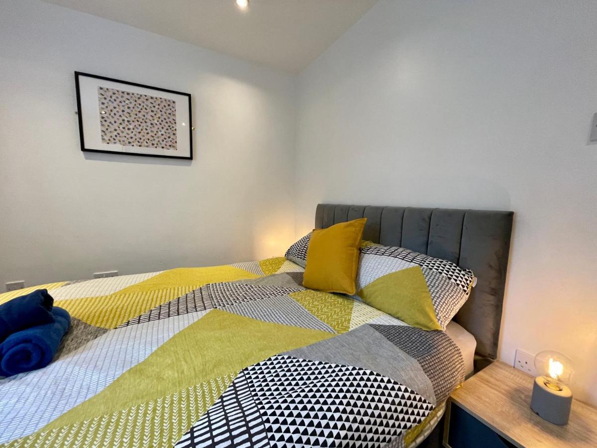6 Person Apartment In City Centre Cardiff Extérieur photo