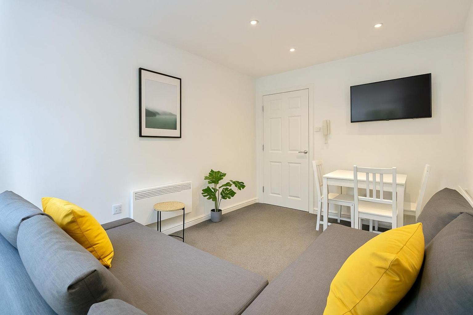 6 Person Apartment In City Centre Cardiff Extérieur photo